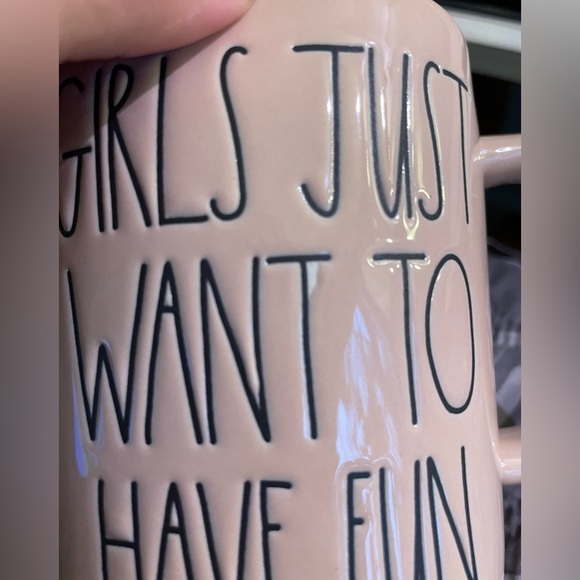 BNWT Rae Dunn “Girls just wanna have fun” Mug - Picture 2 of 2